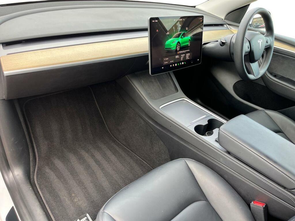 Tesla Model Y Auto Rwd 5dr LE23WPO #2