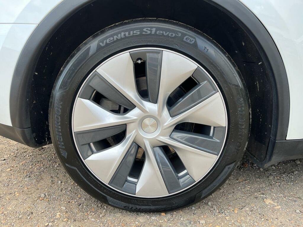 Tesla Model Y Auto Rwd 5dr LE23WPO #5