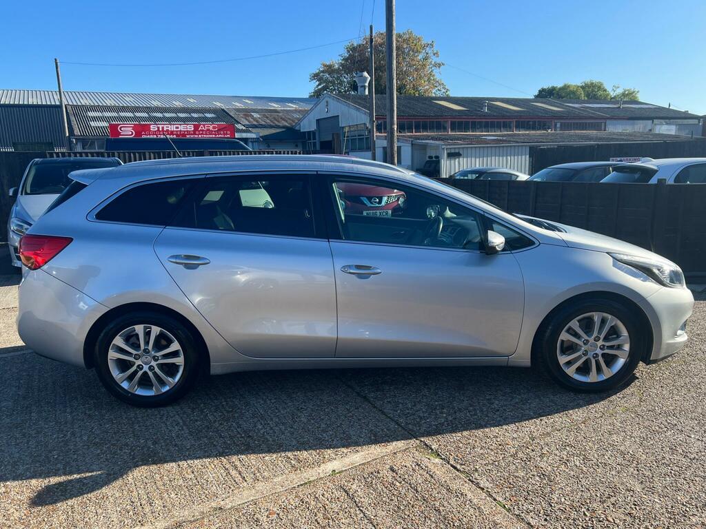 Kia Ceed 1.6 Crdi Ecodynamics 3 Sportswagon Manu Blue #8