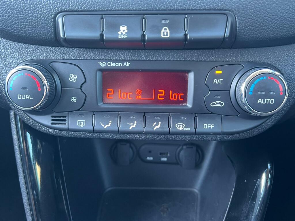 Kia Ceed 1.6 Crdi Ecodynamics 3 Sportswagon Manu Blue #25