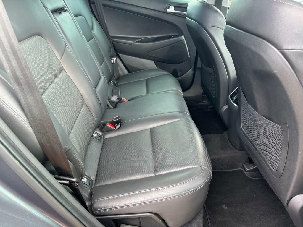 Hyundai Tucson Crdi Se Blue Drive Red #14