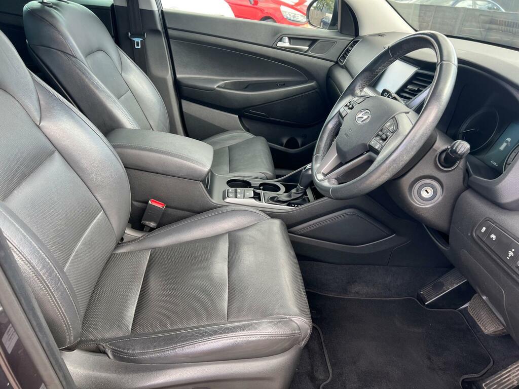 Hyundai Tucson Crdi Se Blue Drive Red #13