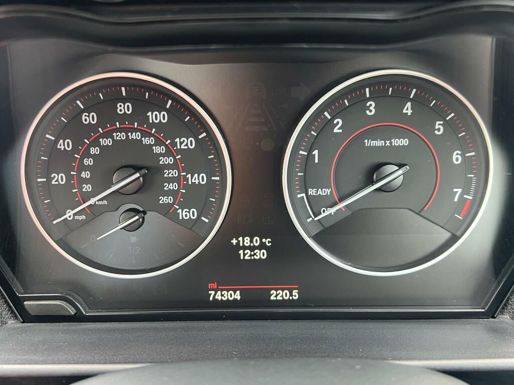 BMW 2 Series 2.0 220D M White #19