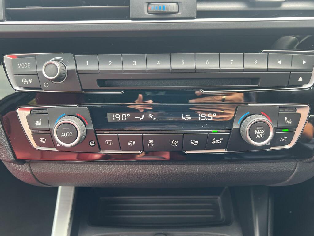 BMW 2 Series 2.0 220D M White #28