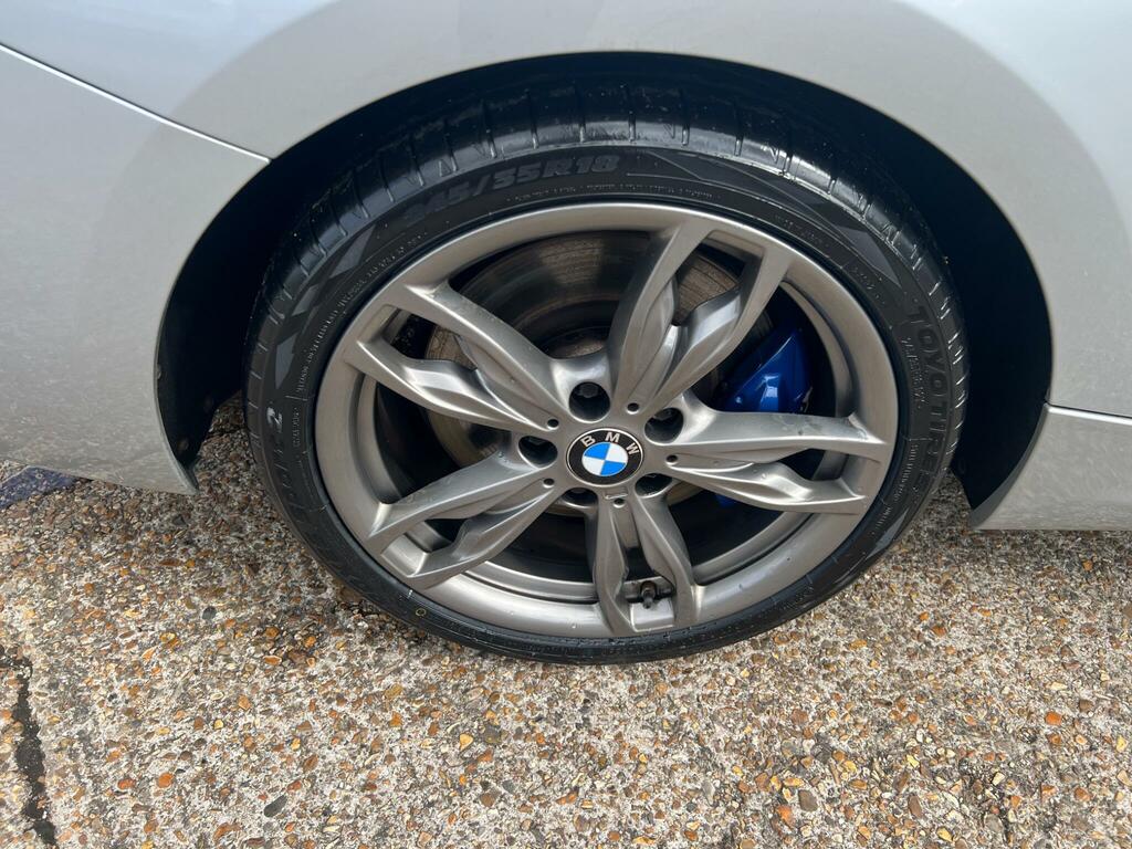 BMW 2 Series 2.0 220D M White #9
