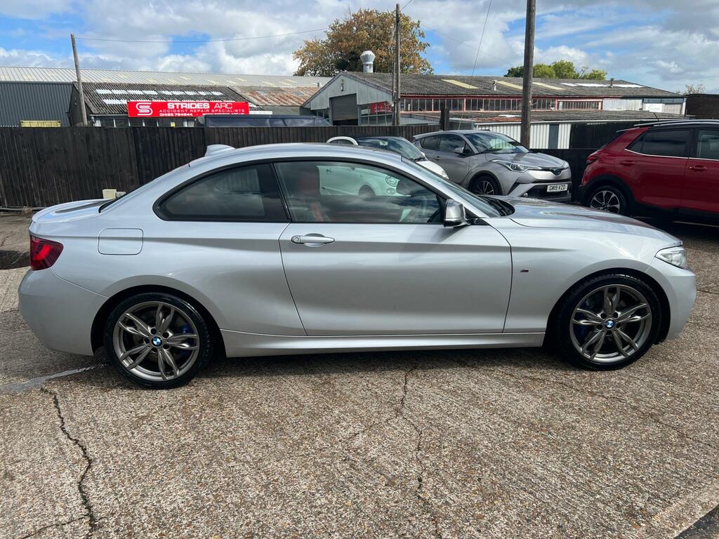 BMW 2 Series 2.0 220D M White #8