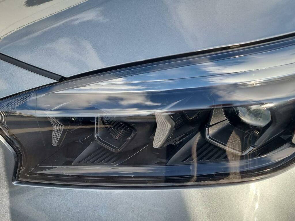 Kia Xceed 1.5T Gdi Isg 138 Gt-line White #18