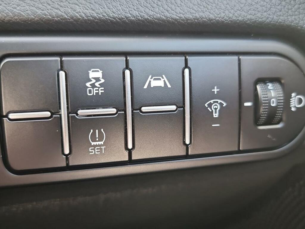 Kia Xceed 1.5T Gdi Isg 138 Gt-line White #26