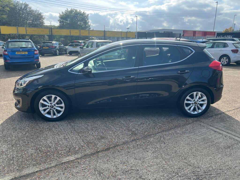 Kia Ceed 1.6 Gdi 2 Euro 6 Ss Black #4