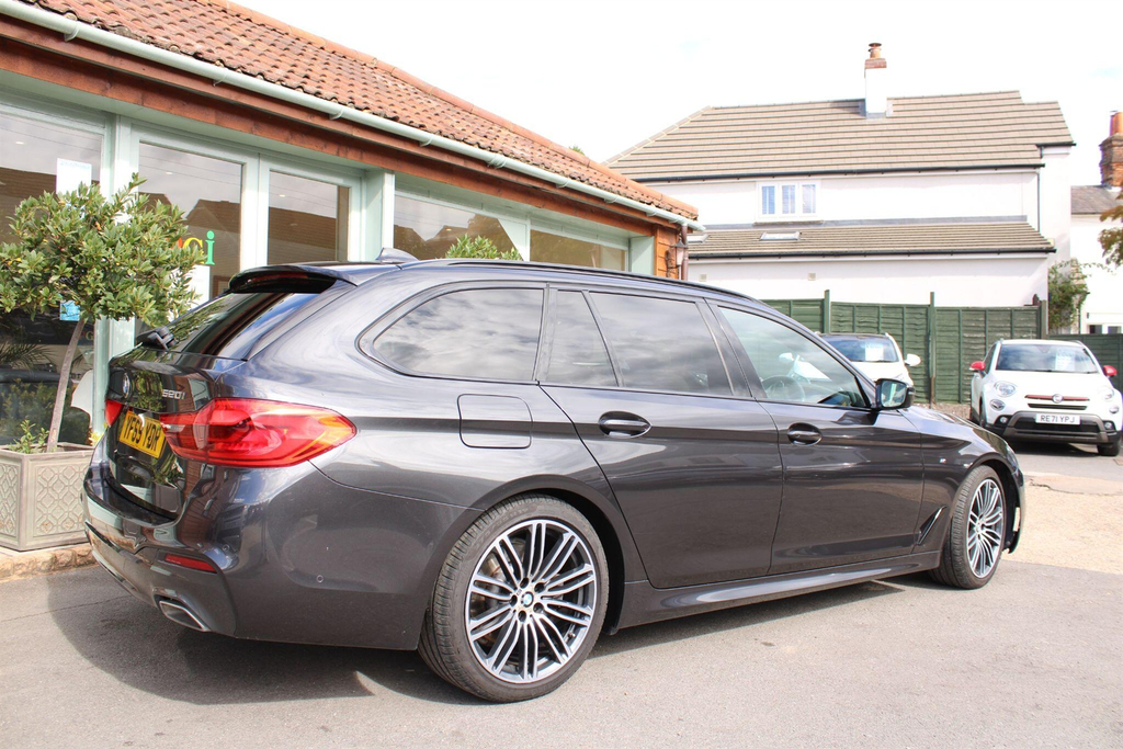 BMW 5 Series 2.0 520I Gpf M Sport Touring Euro 6 Ss Grey #4