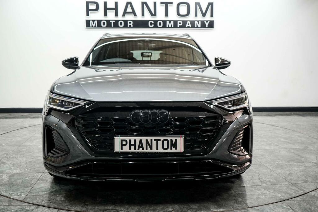 Audi Q8 e tron Black Edition Grey #5