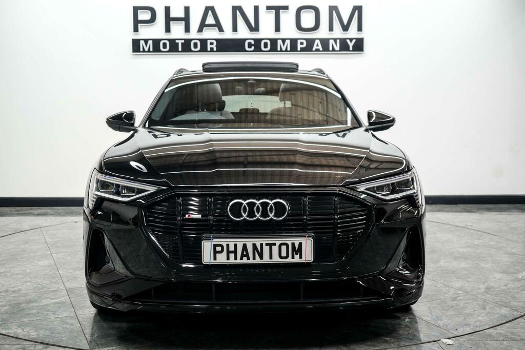 Audi E-tron Black Edition Black #2