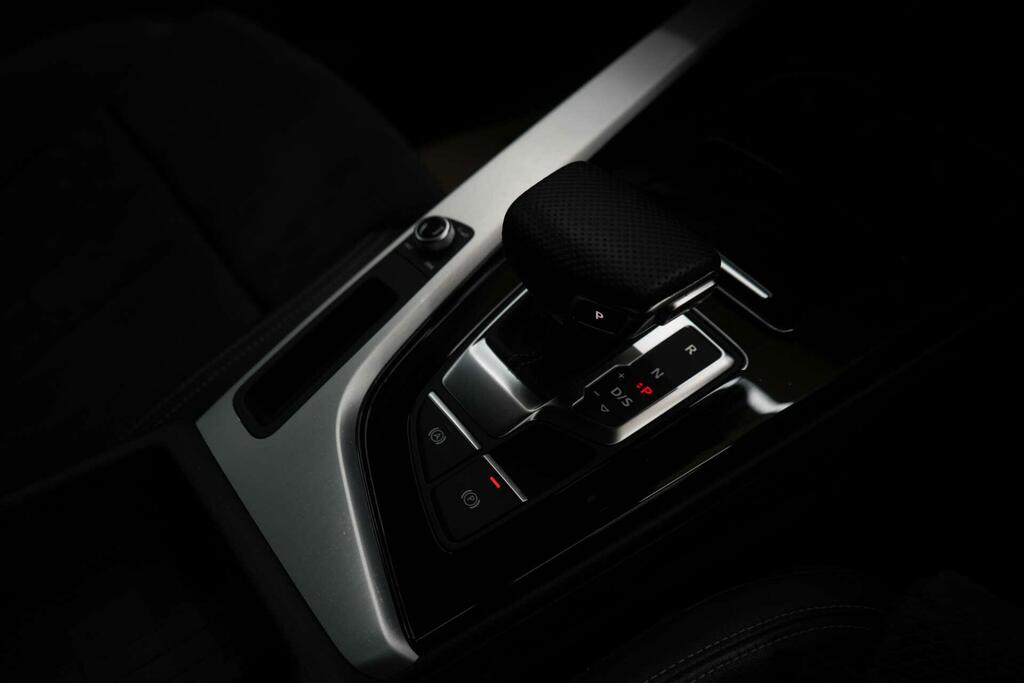 Audi A5 35 Tfsi Sport S Tronic White #36