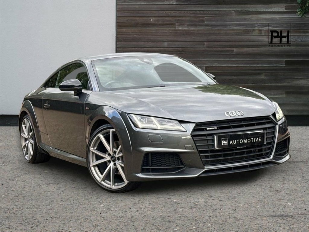 Audi TT 2L Black Edition Grey