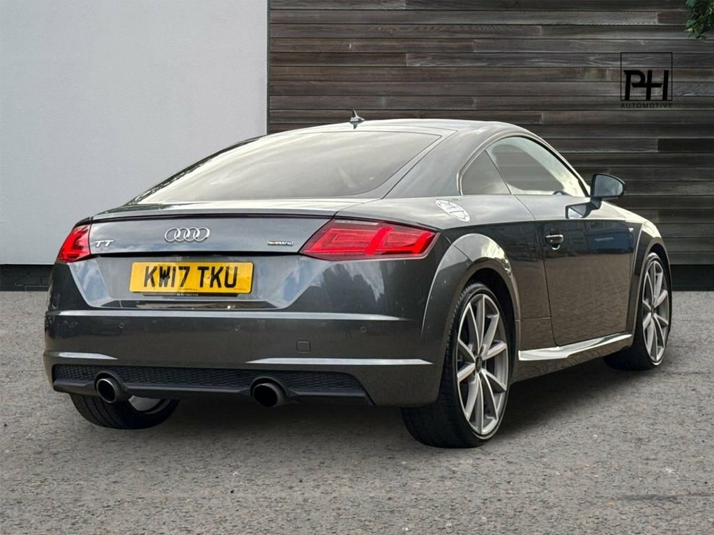 Audi TT 2L Black Edition Grey #3