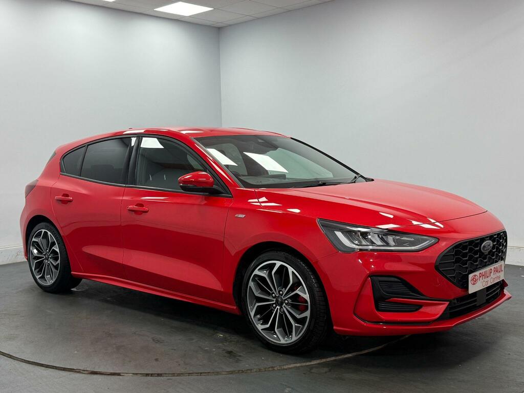 Ford Focus 1.0 Ecoboost St-line X Red