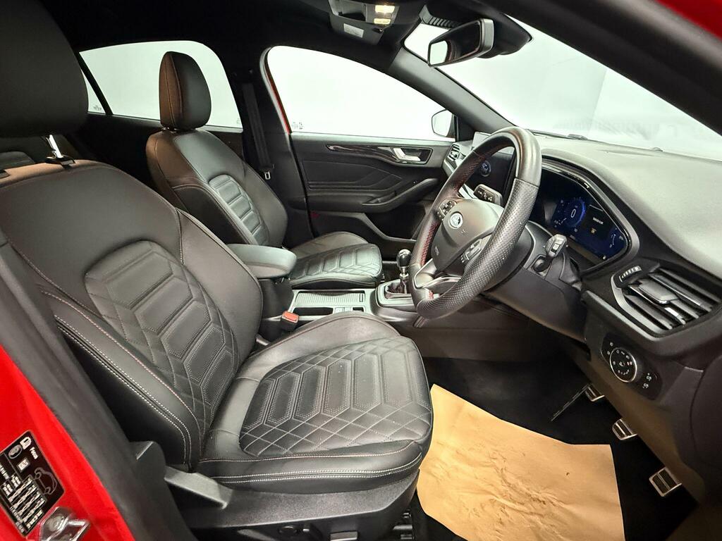 Ford Focus 1.0 Ecoboost St-line X Red #2