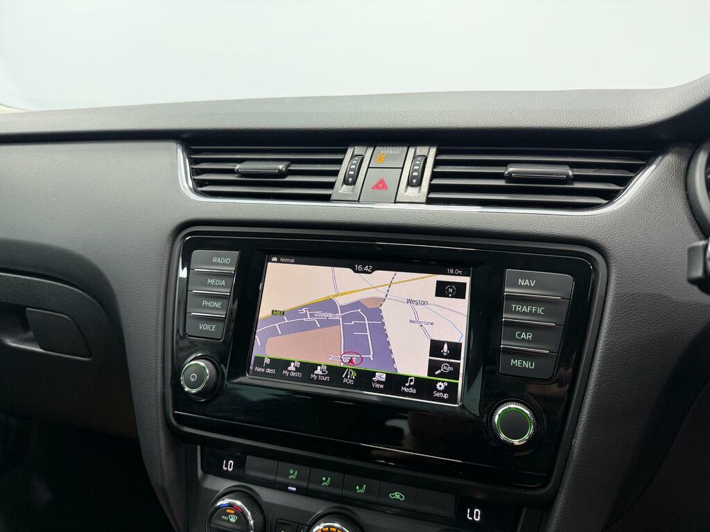 Skoda Octavia Octavia Se L Tsi White #14