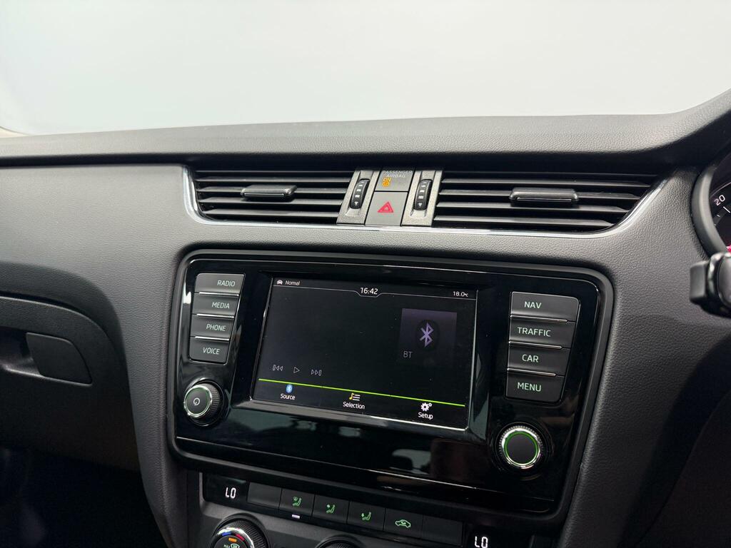 Skoda Octavia Octavia Se L Tsi White #13