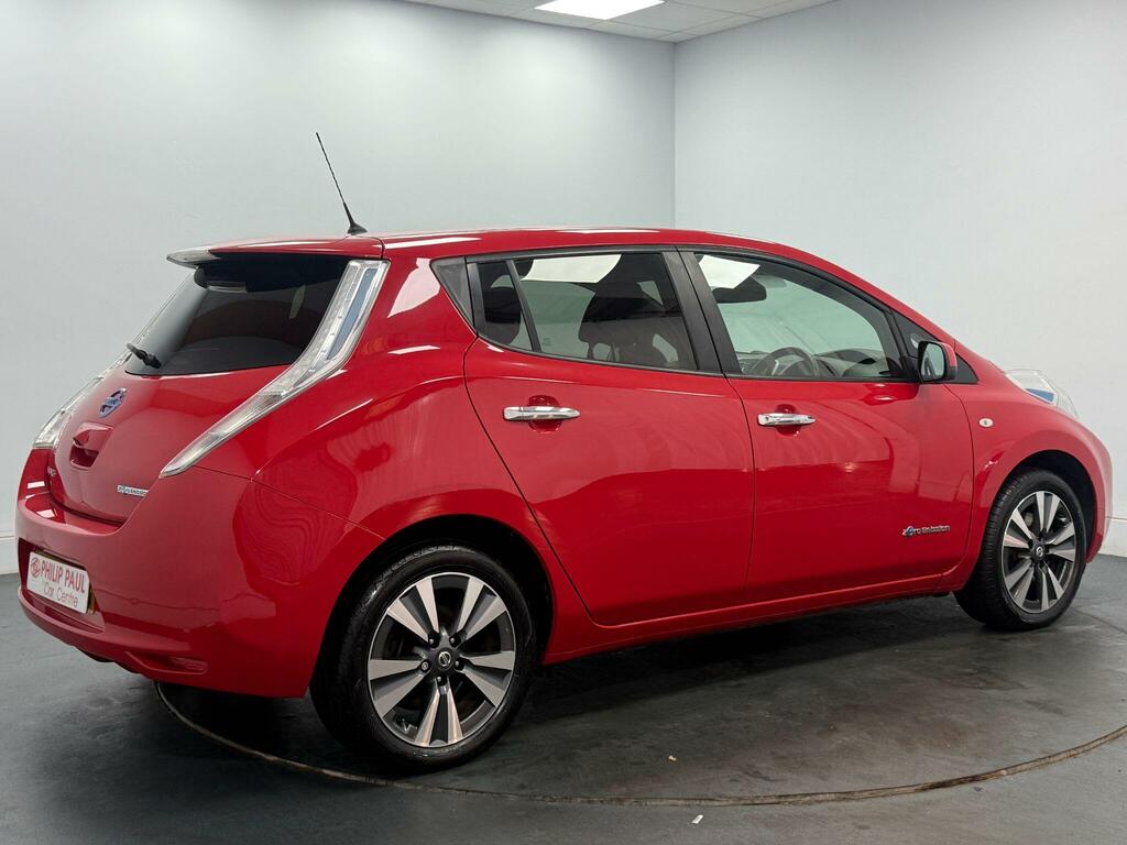 Nissan Leaf 80Kw Tekna 30Kwh Red #3