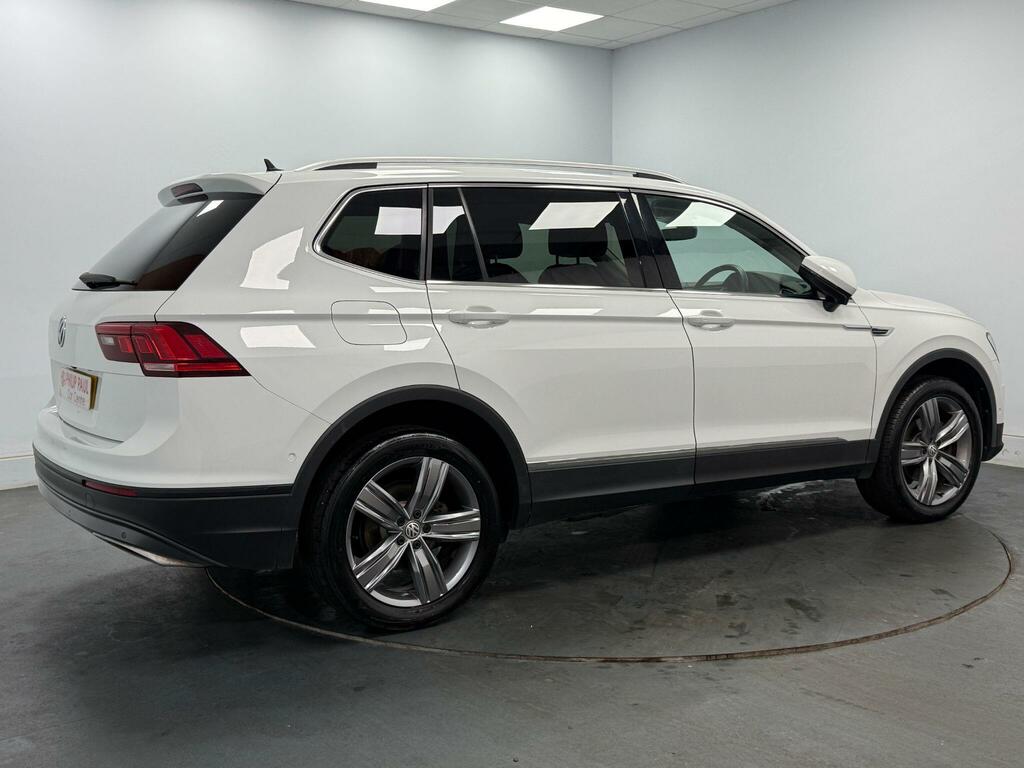 Volkswagen Tiguan Allspace 2.0 Tdi Match White #4