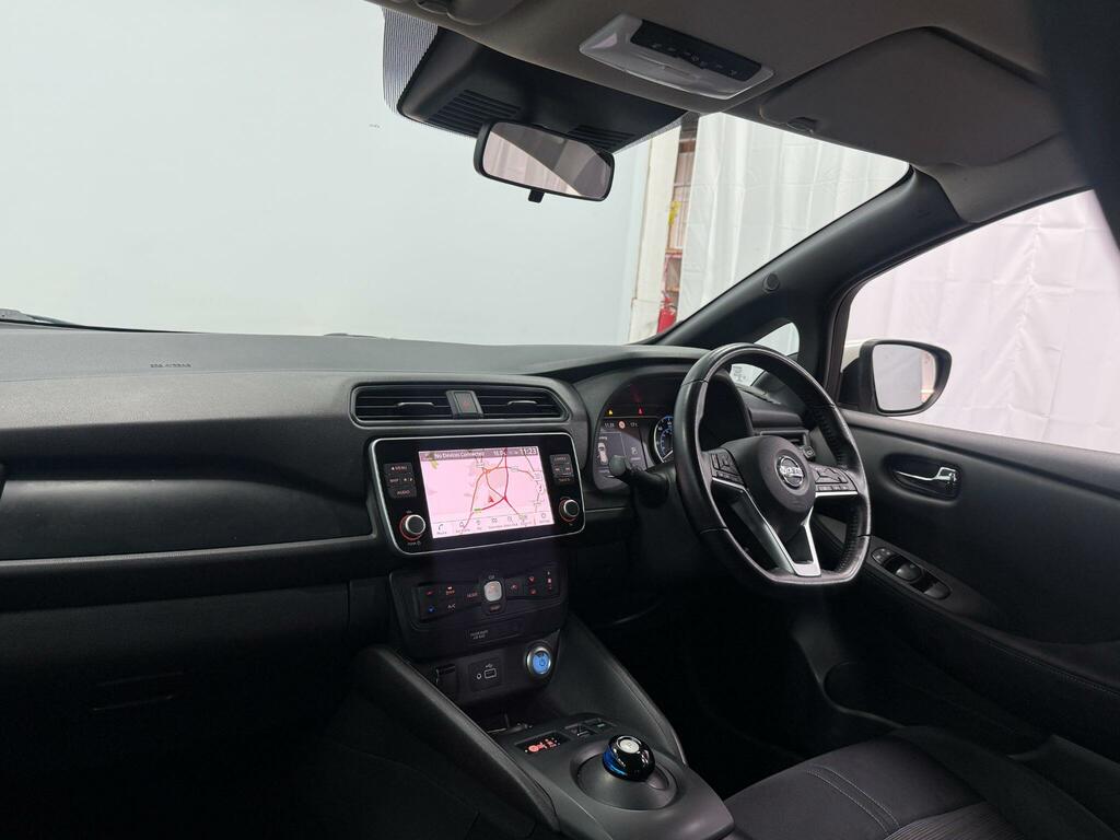 Nissan Leaf 110Kw N-connecta 40Kwh Black #25