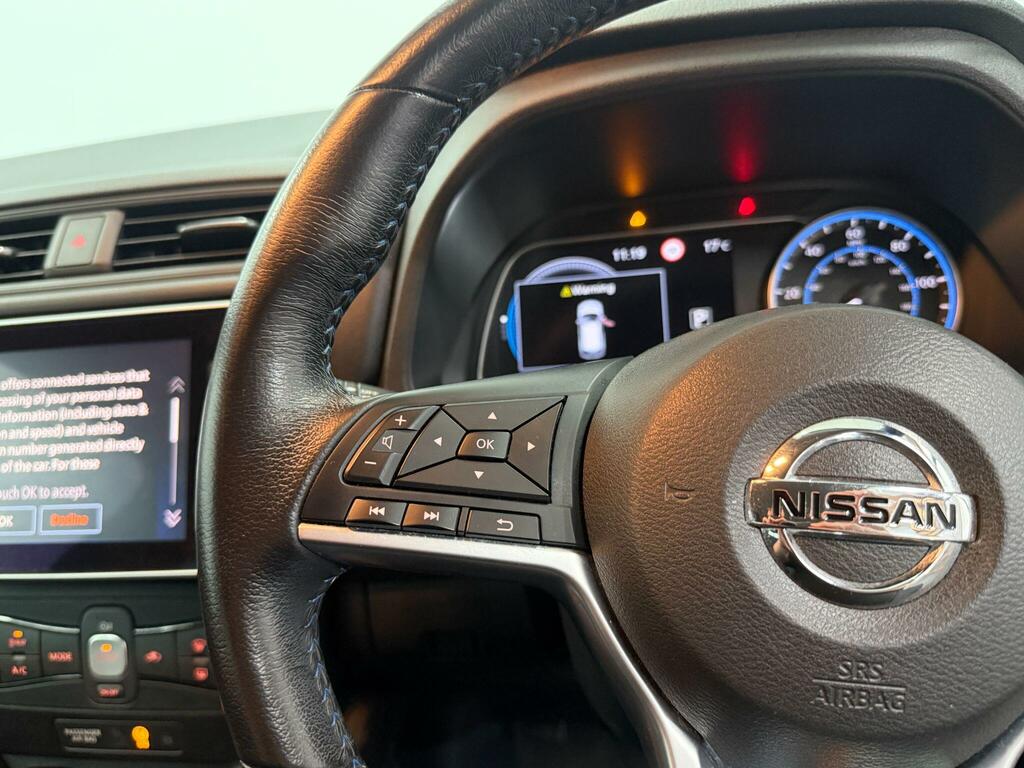Nissan Leaf 110Kw N-connecta 40Kwh Black #7