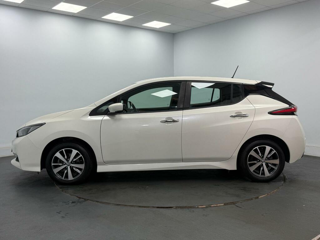 Nissan Leaf 110Kw N-connecta 40Kwh Black #30
