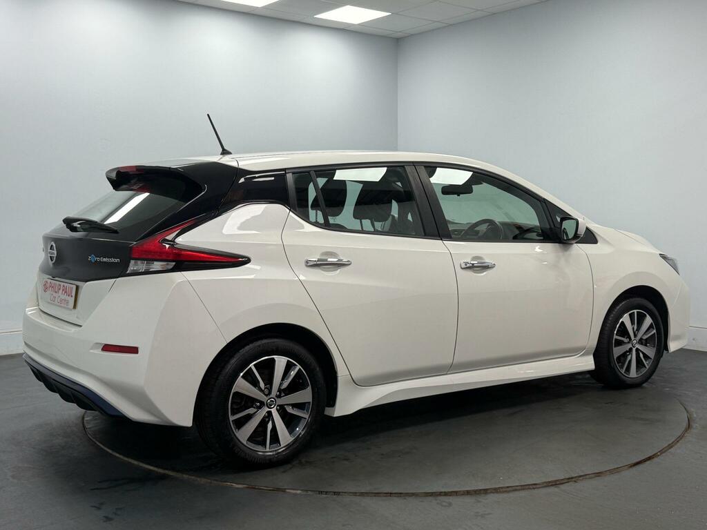 Nissan Leaf 110Kw Acenta 40Kwh 6.6Kw Charger White #5