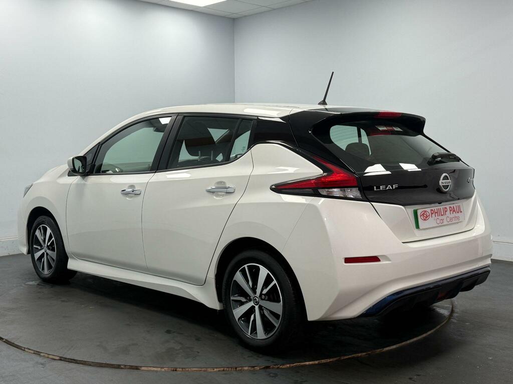 Nissan Leaf 110Kw Acenta 40Kwh 6.6Kw Charger White #4