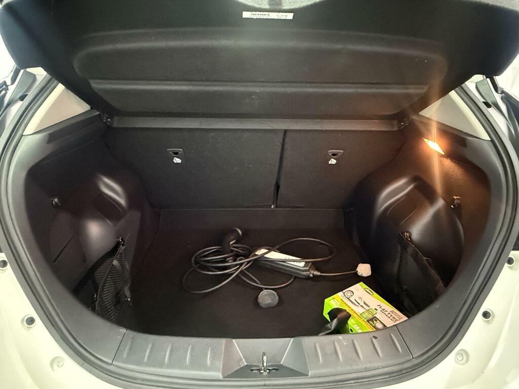 Nissan Leaf 110Kw N-connecta 40Kwh Black #22