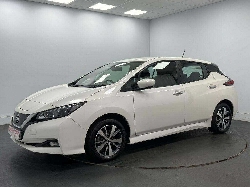 Nissan Leaf 110Kw Acenta 40Kwh 6.6Kw Charger White #3