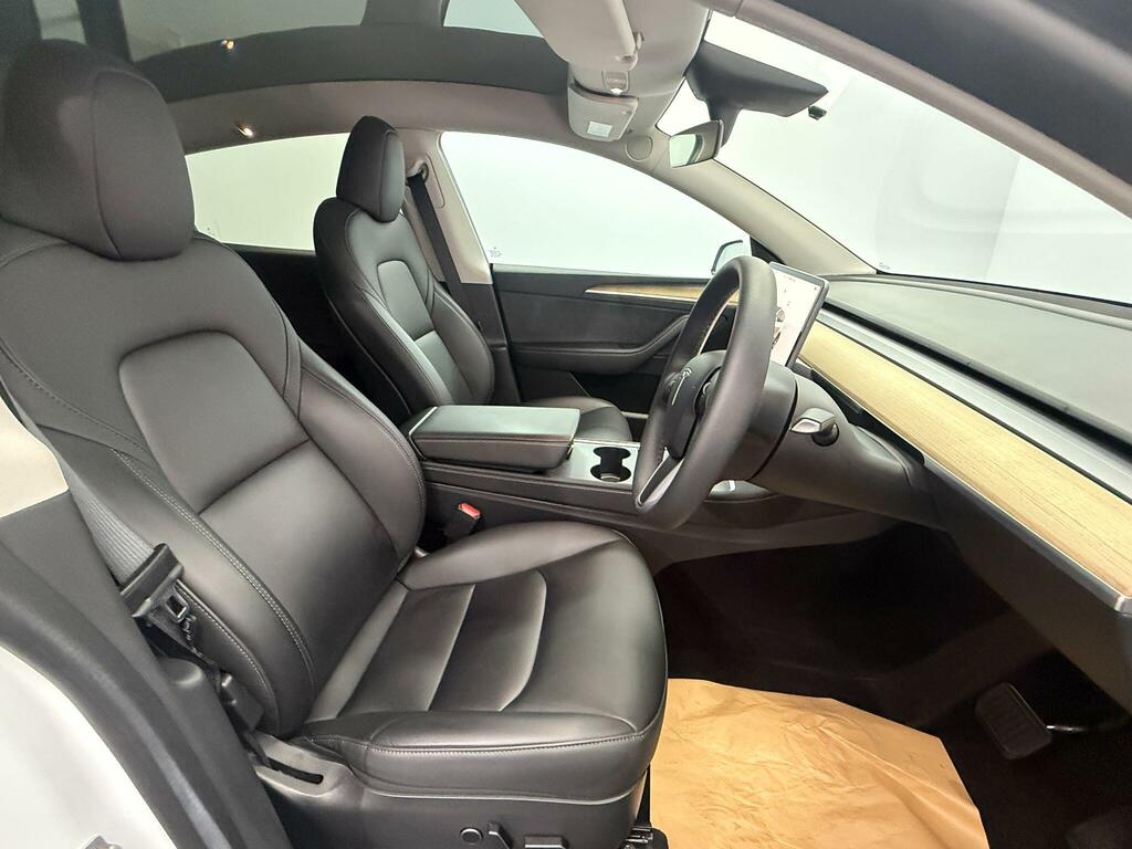 Tesla Model Y Long Range Awd White #2