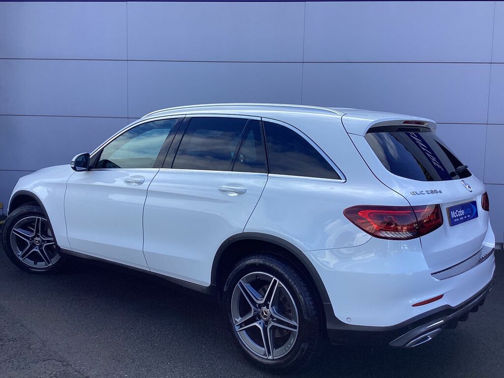 Mercedes-Benz GLC Class 2.0 Glc220d Amg Line Suv G-tronic 4Mat White #4