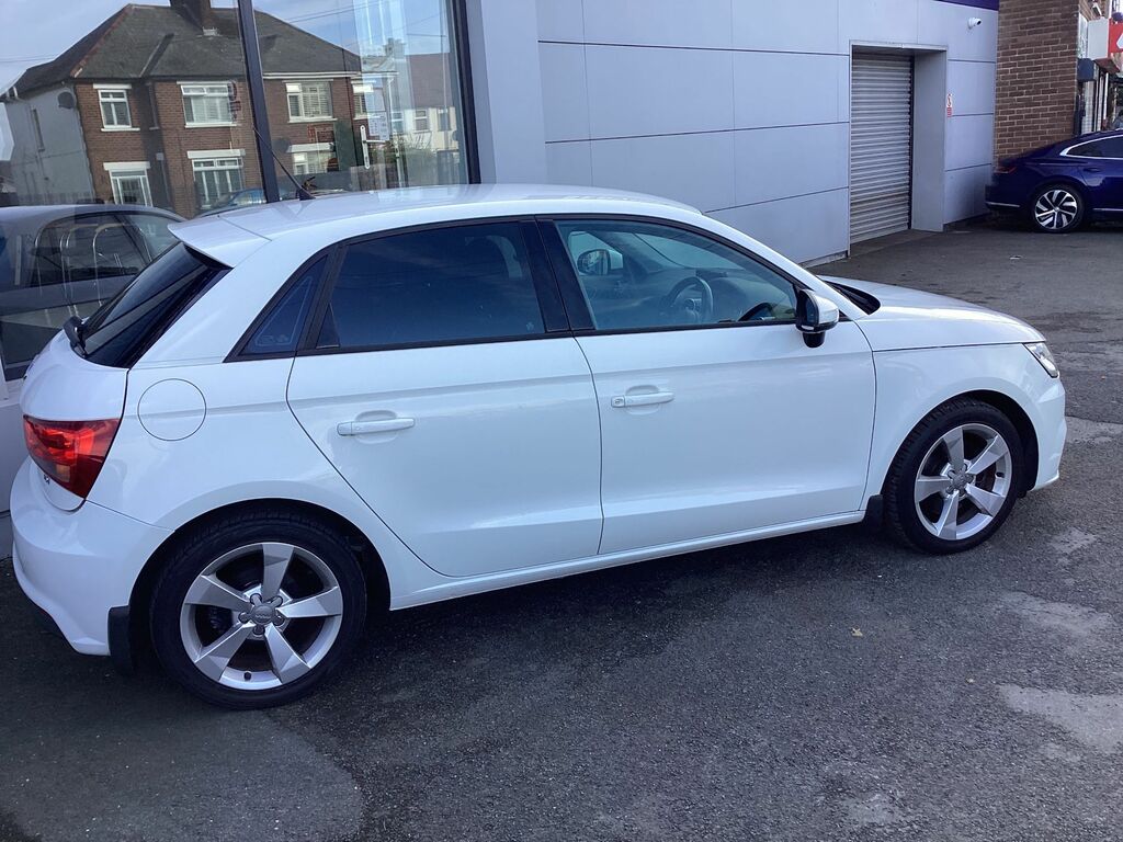 Audi A1 1.4 Tfsi Sport Euro 6 Ss Red #3