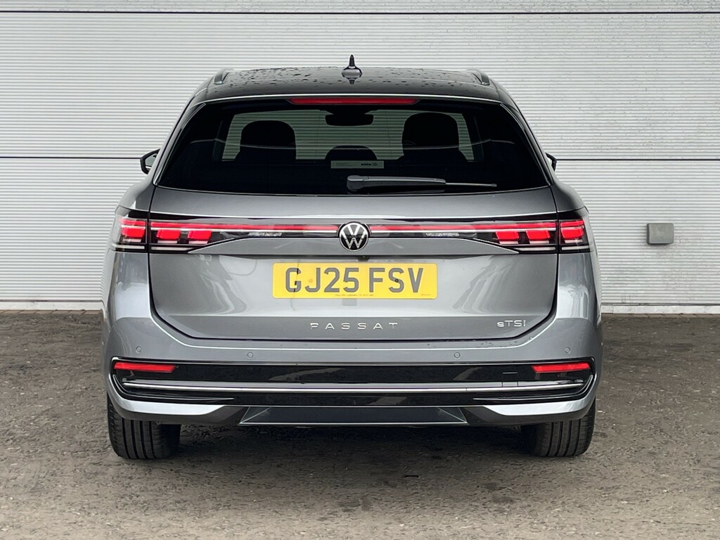 Volkswagen Passat Estate 1.5 Tsi Elegance 150 Bhp Dsg Grey #4