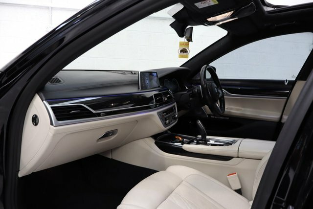 BMW 7 Series 730D Xdrive M Sport White #29