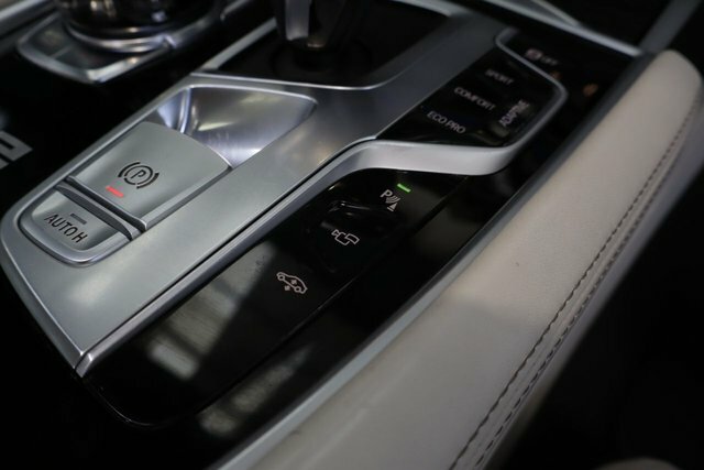 BMW 7 Series 730D Xdrive M Sport White #40