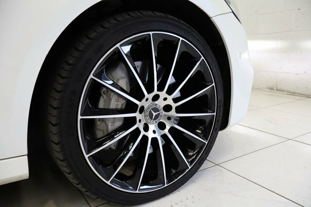 Mercedes-Benz E Class 3.0 E350d V6 Amg Line Premium Plus Saloon Di White #3