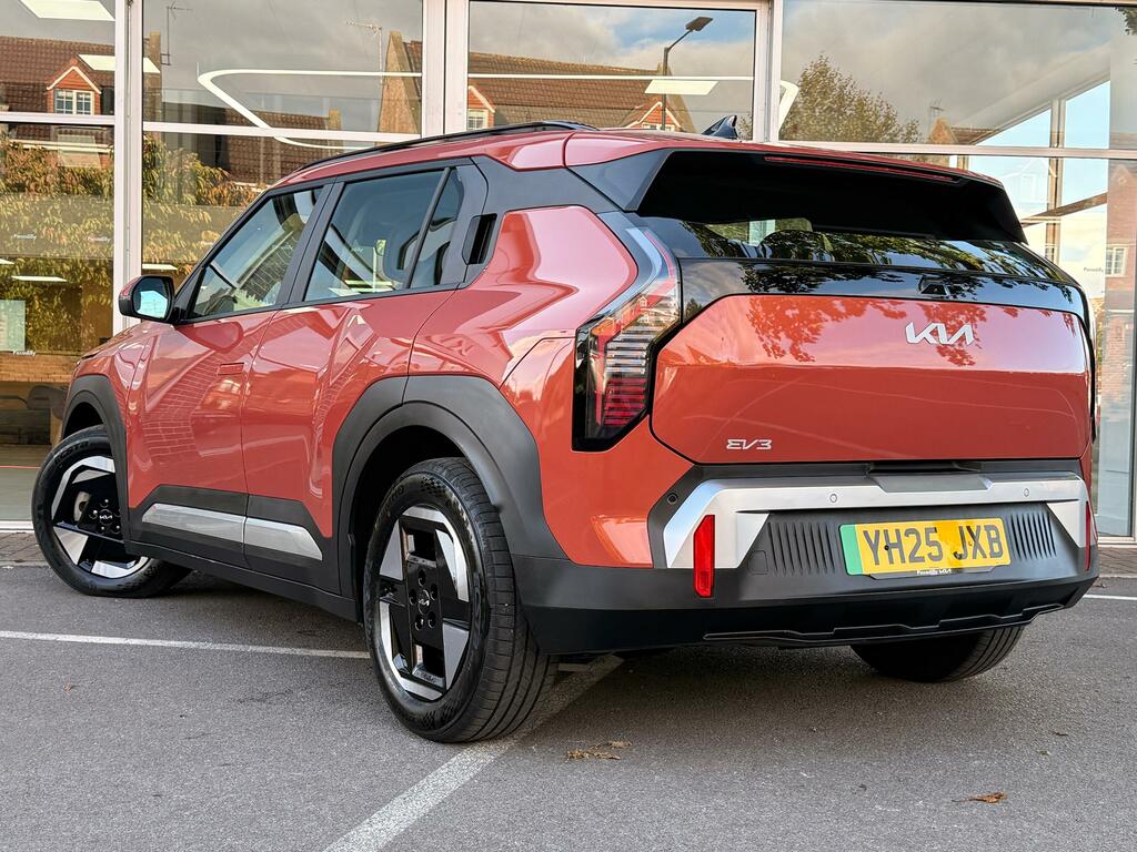 Kia EV3 81.4Kwh Air Suv 201 Bhp Orange #4