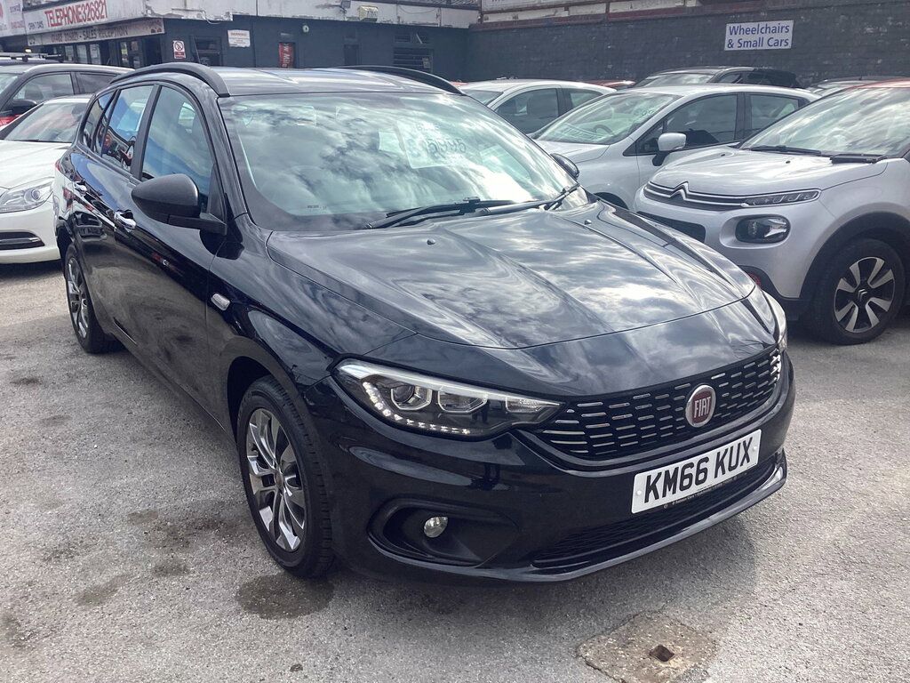 Fiat Tipo 1.6 Multijetii Easy Plus Estate Black #4