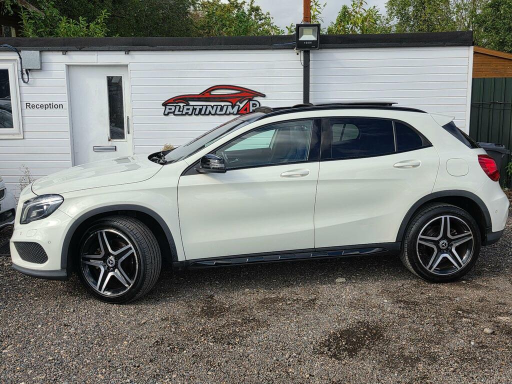 Mercedes-Benz GLA Class Amg Line White #3