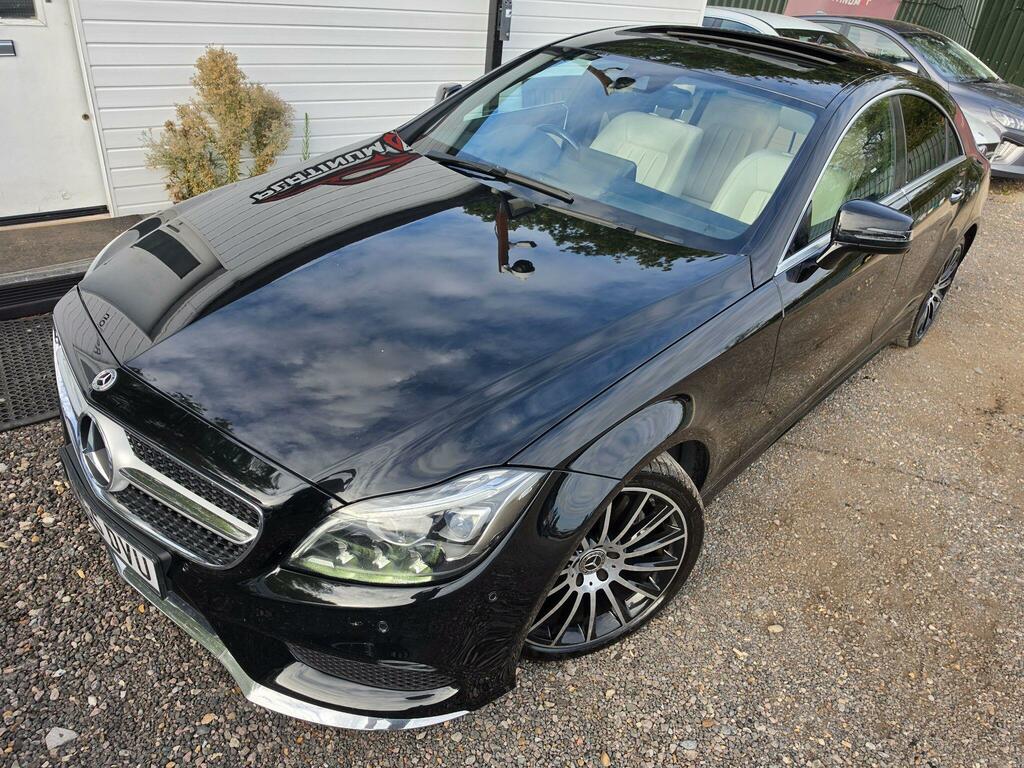 Mercedes-Benz CLS Amg Line Black #4