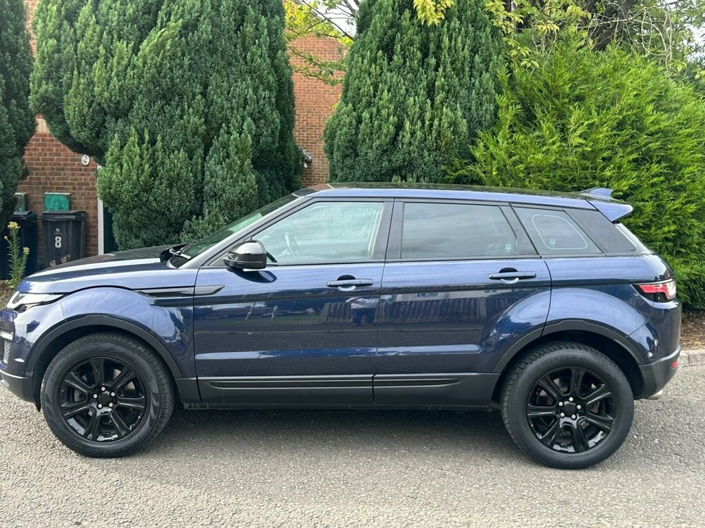 Land Rover Range Rover Evoque 2.0 Td4 Hse Dynamic Convertible 4W Black #2