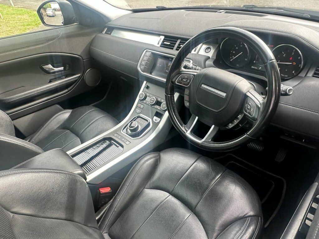 Land Rover Range Rover Evoque 2.0 Td4 Hse Dynamic Convertible 4W Black #3