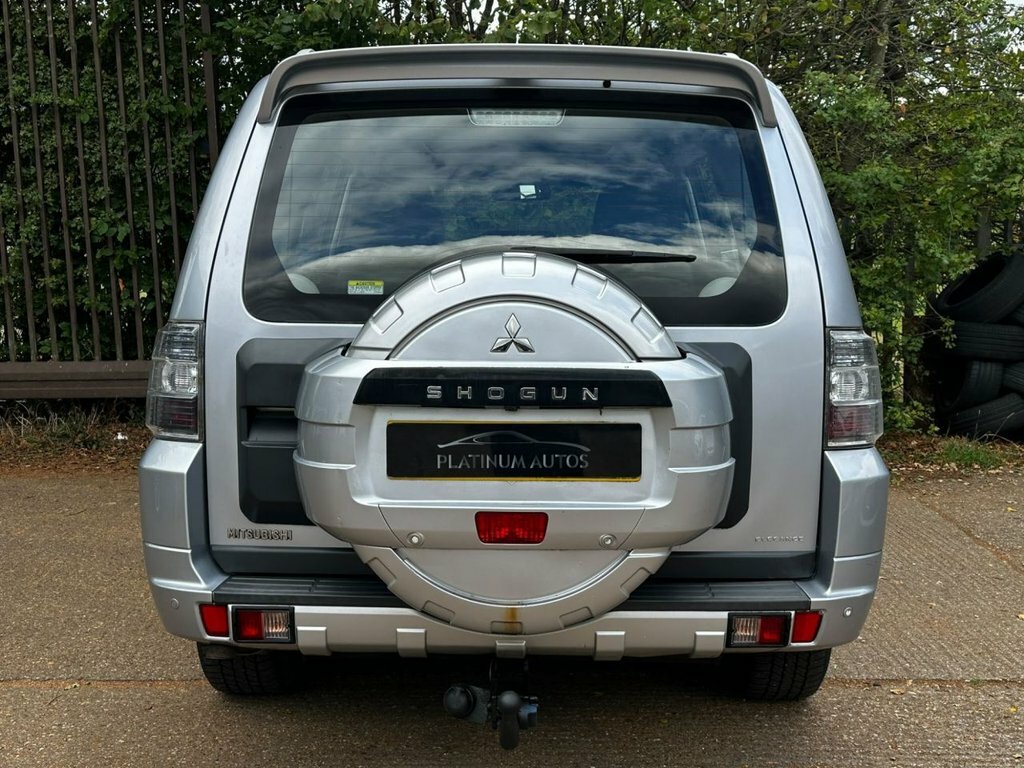Mitsubishi Shogun 3.2L Elegance Silver #5