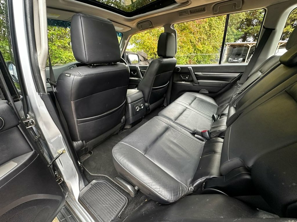 Mitsubishi Shogun Di-dc Diamond Suv Black #29
