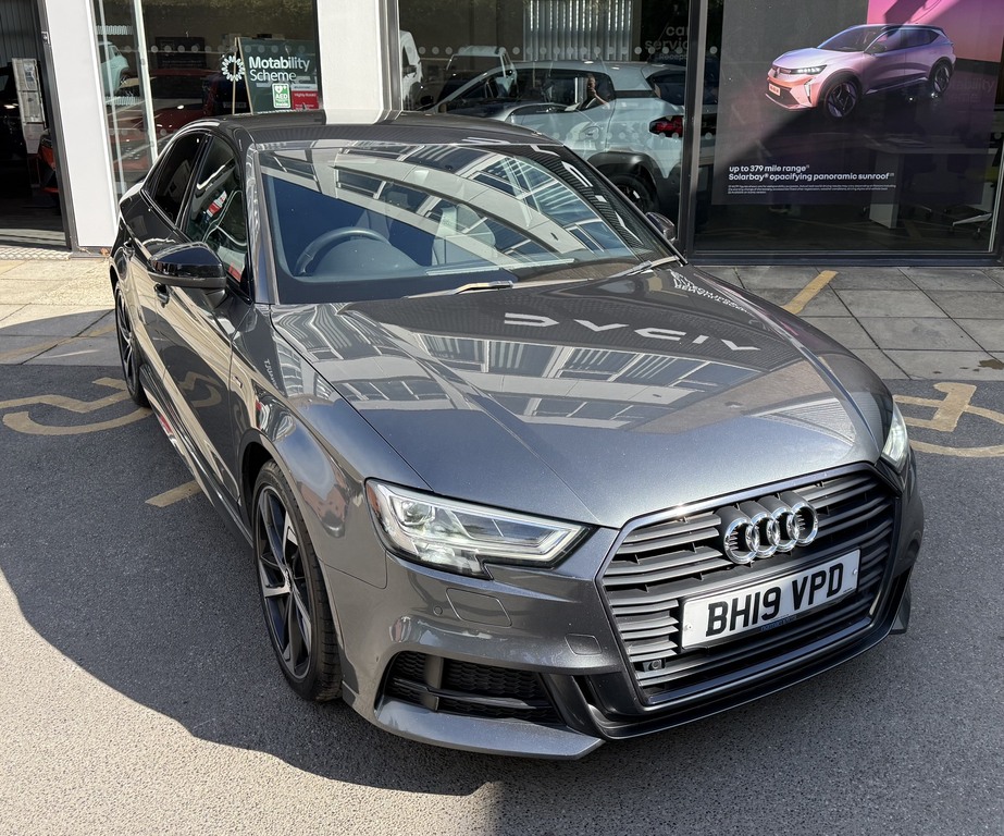 Audi A3 30 Tfsi Black Edition Grey #5