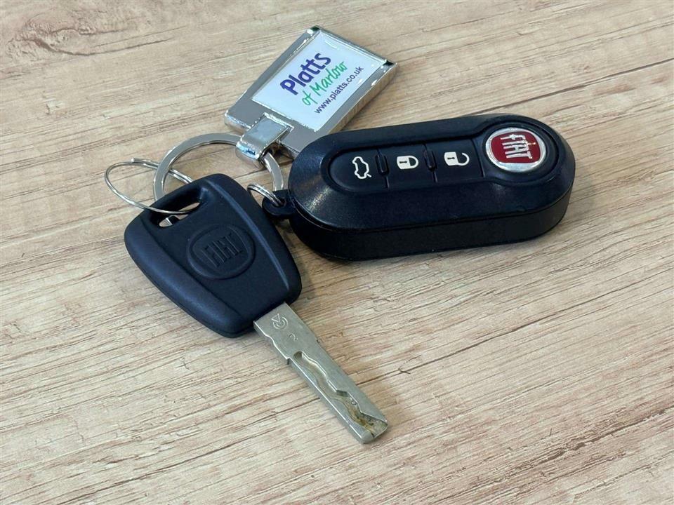Fiat 500 1.0 Mild Hybrid White #28