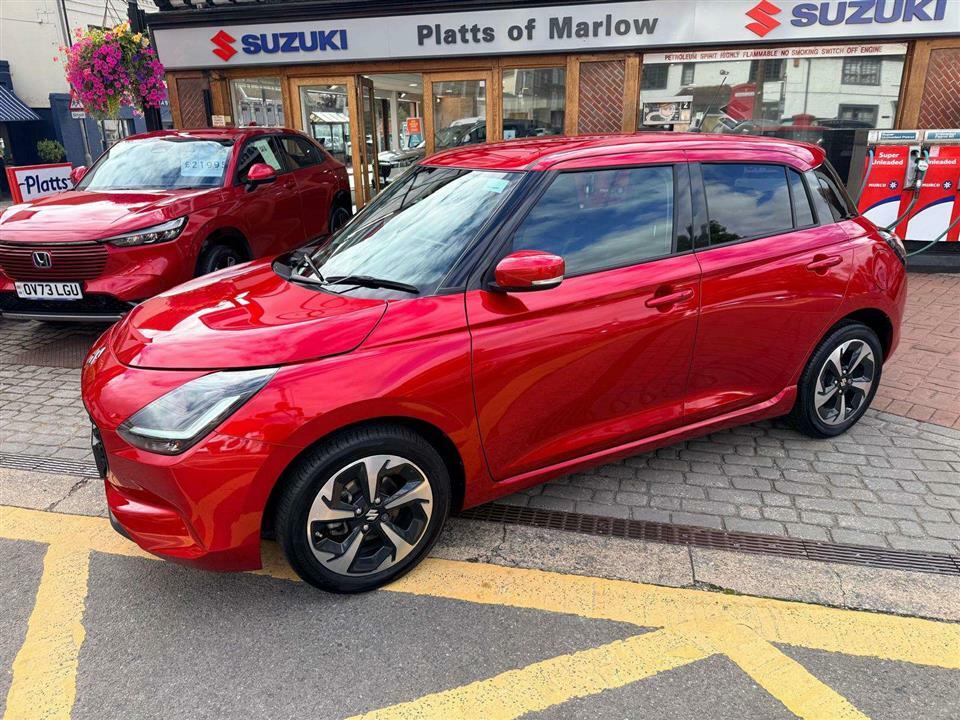 Suzuki Swift Ultra 1.2I Hybrid Red #3